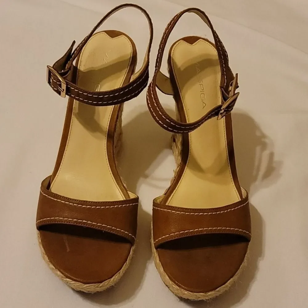 Vía‎ espiga espadrilles wedges size 8. 5